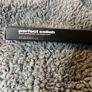 perfect collab
pencil eyeliner set​​